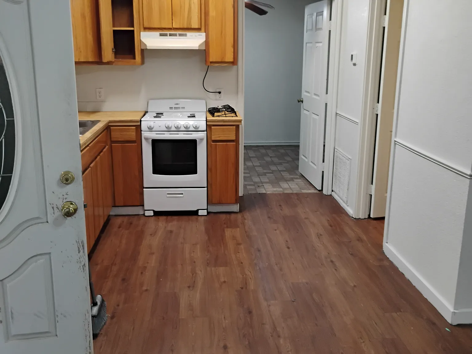 1 bed, $900 — Photo 3
