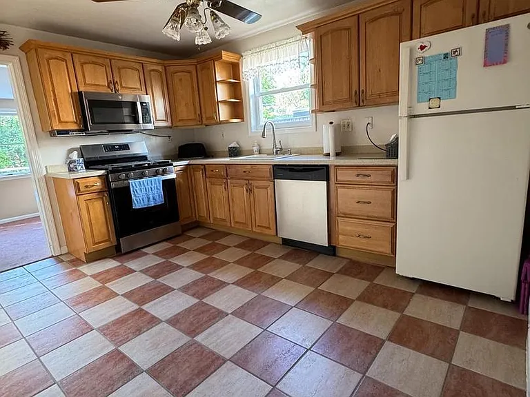 154 Wyndmoor Rd — Photo 9
