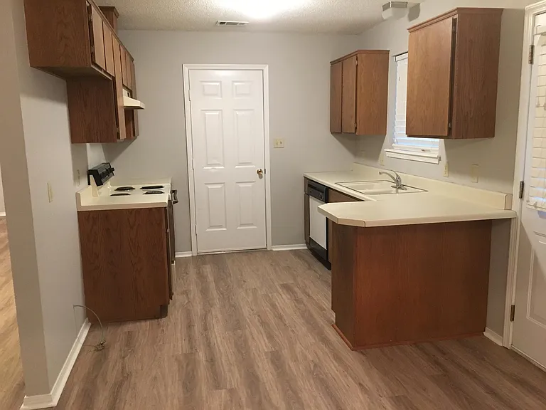 1417 Grand Pine Dr — Photo 5