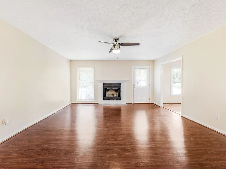 6837 Woodmark Dr — Photo 9