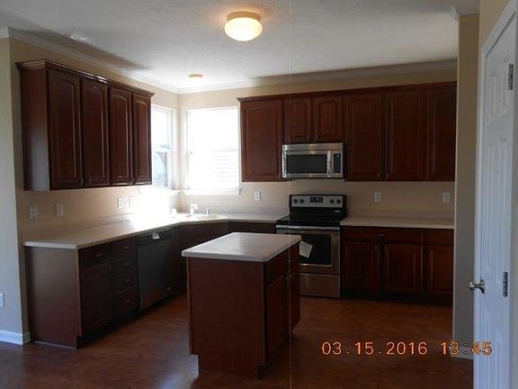 4th image of 16229 Etna Dr