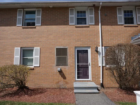 709 Elmwood Drive, Hudson, NH 03051