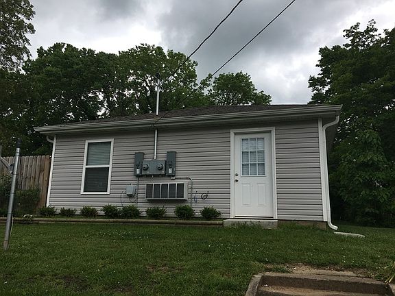 2nd image of 613 W Austin Blvd