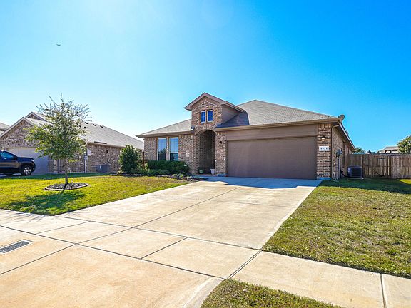 2nd image of 1831 Creekwood Dr