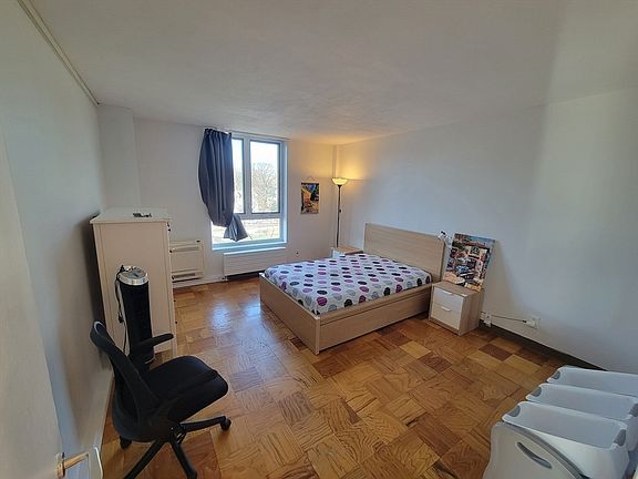 4th image of 60 Babcock St #32A