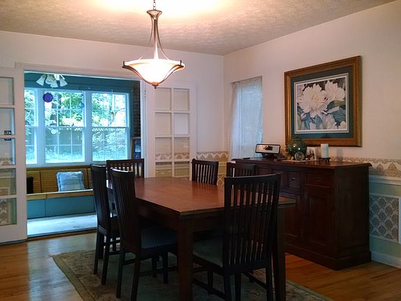 3rd image of 1220 Delia Ave