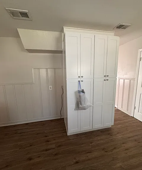 605 Phillips St — Photo 4