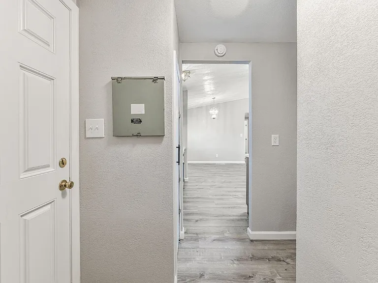 4453 Maia Way — Photo 28