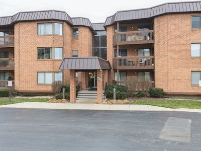 6425 Clarendon Hills Rd APT 116, Willowbrook, IL, 60527