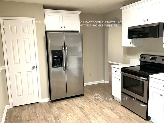 5th image of 12520 Larkstone Ct