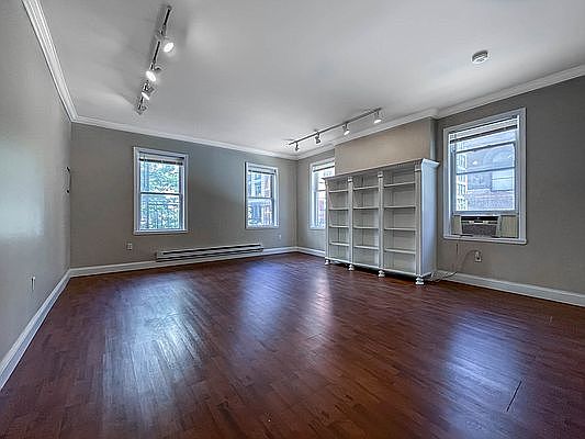 1st image of 128 Wooster St APT 2