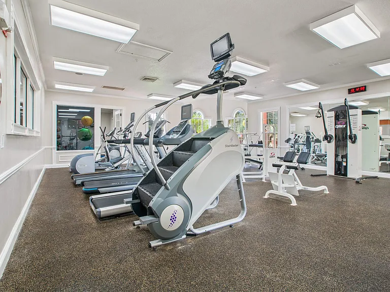 Victoria Place — Photo 71