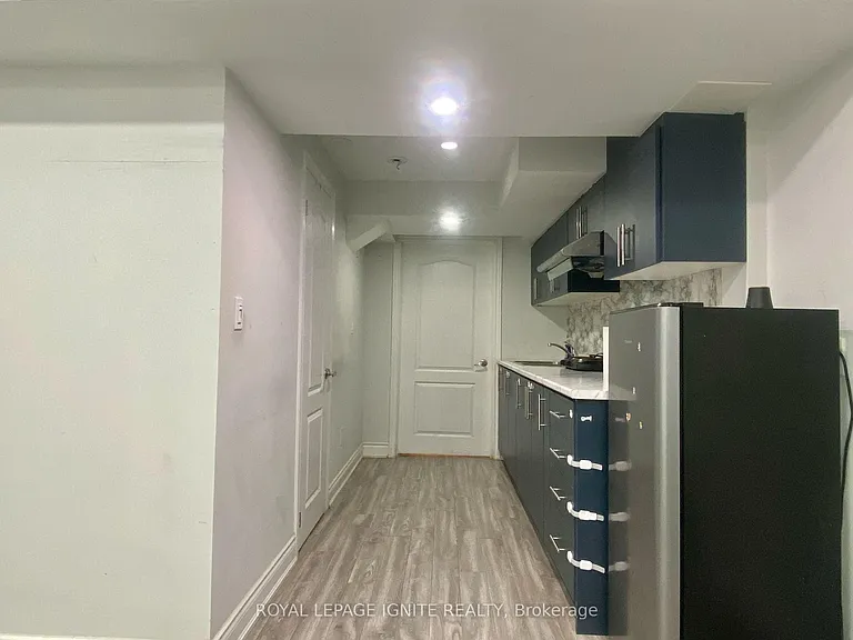 15 Sugarcane Ave #B — Photo 4
