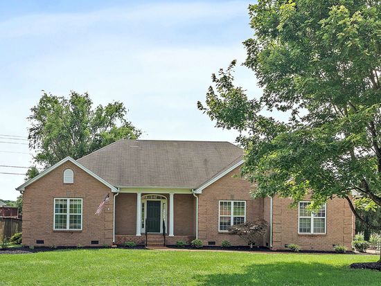 1729 Dryden Dr, Spring Hill, TN 37174
