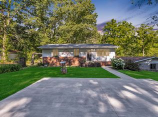 8600 Abbey Rd, Jackson, MI 49201