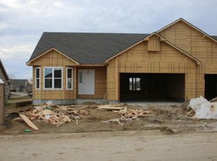 1818 156th Ter UNIT O1, Basehor, KS 66007