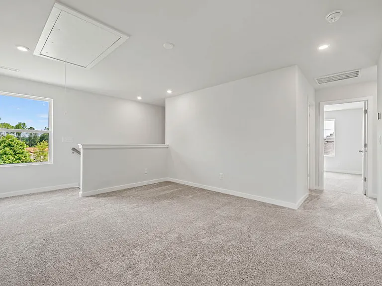 2317 Blue Sky Meadows Dr — Photo 9