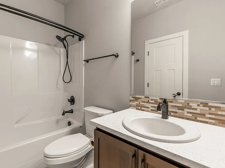 7898 SW Capitol Hill Rd — Photo 21