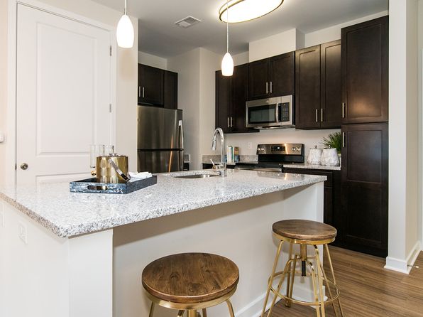 Verde at Howard Square East | 7600 Hearthside Way, Elkridge, MD
