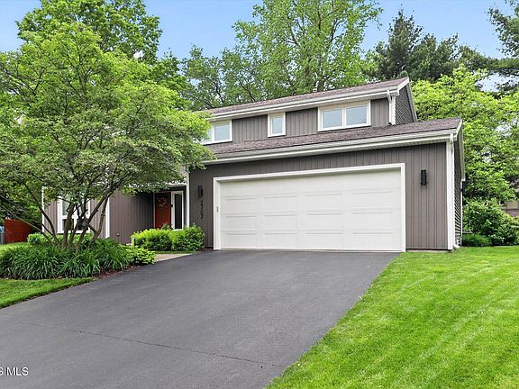 3rd image of 2707 Rexton Ridge Cir