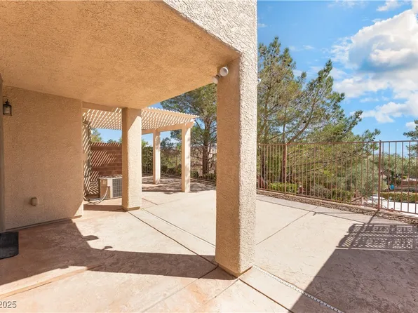 11269 Emerald Pine Ln, Las Vegas, NV 89138