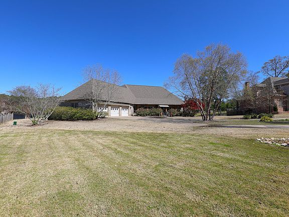 5th image of 2920 Cypress Point Dr