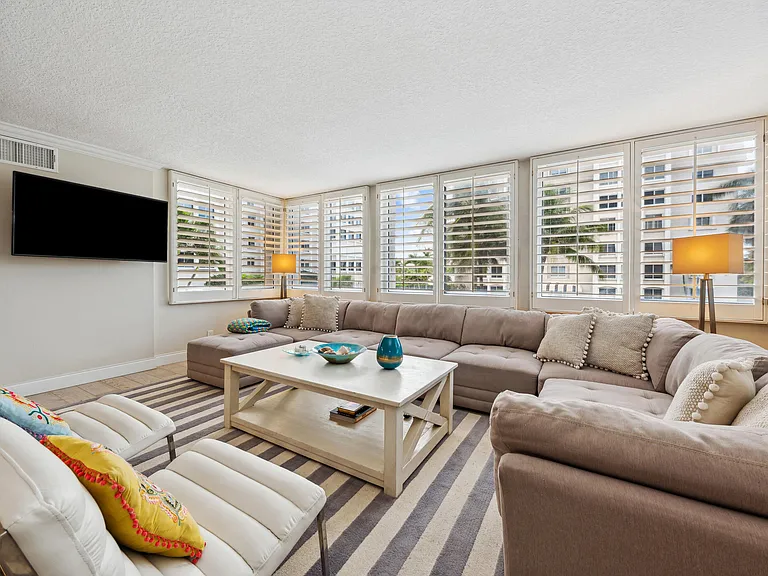 2000 S Ocean Blvd #208 — Photo 6