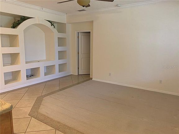 4th image of 27007 Creekbridge Dr