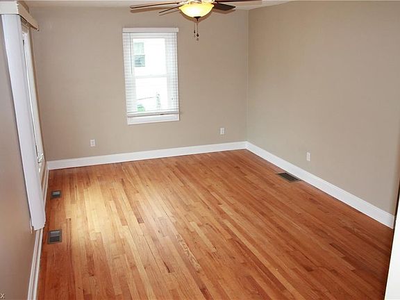 2nd image of 314 E 330th St