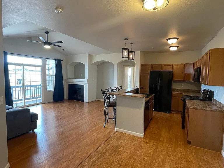 6315 Andersen Mill Hts #305 — Photo 1