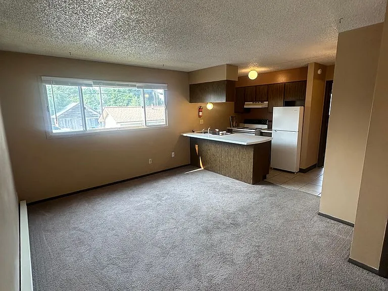 1409 Stoddard St — Photo 9