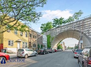 2317 38th St, Long Island City, NY 11105
