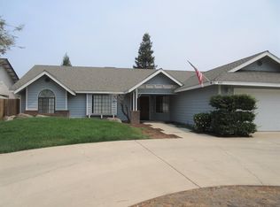 462 Hoover Ave, Tulare, CA 93274