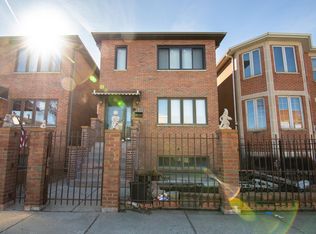 2624 S Emerald Ave #1, Chicago, IL 60616