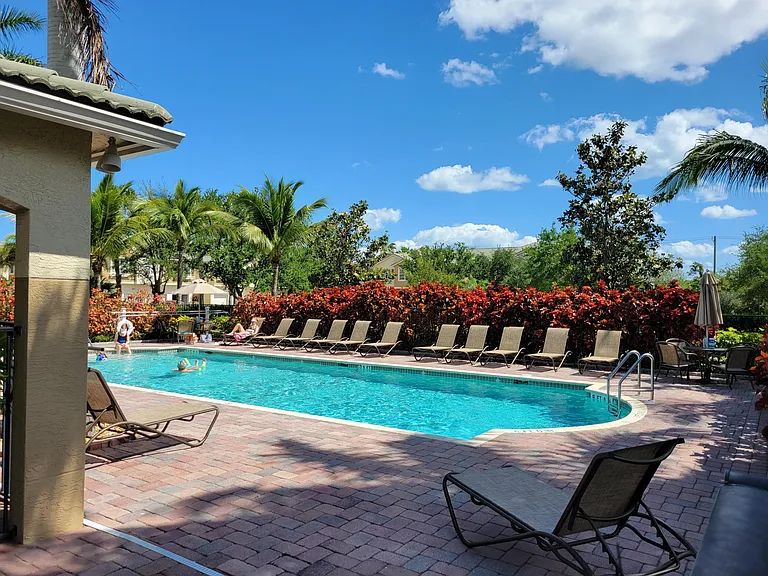 3031 SE Lexington Lakes Dr #203 — Photo 21