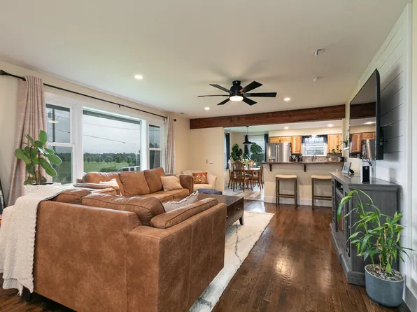 3809 Spring Hill Road, Rogersville, MO 65742