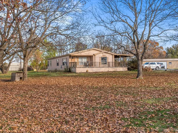 502 N 13th St, Hartshorne, OK 74547