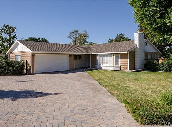 3rd image of 8455 La Vela Ave
