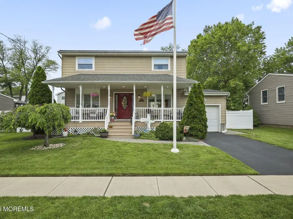 20 Dartmouth Drive, Hazlet, NJ 07730