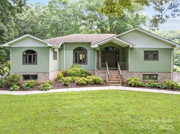 401 Nelson St, Clyde, NC 28721