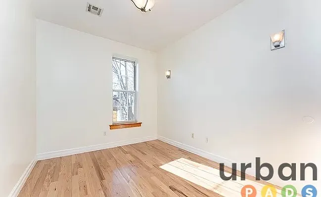 Rented by Urban Pads | media 10