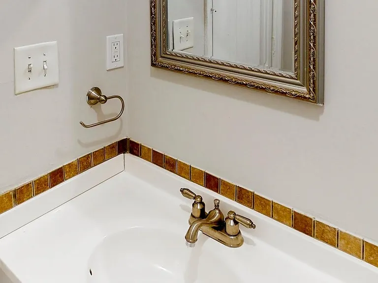 1742 Skinner Ave — Photo 13