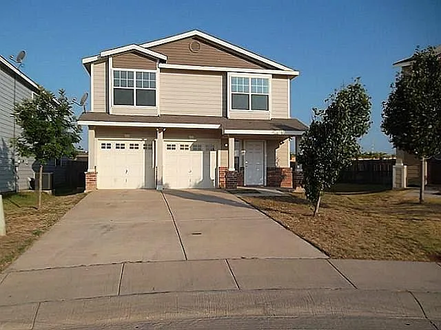 2900 Pima Ln — Photo 1