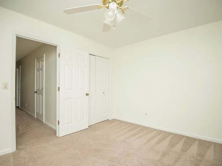 11144 Pleasant Forest Dr — Photo 34