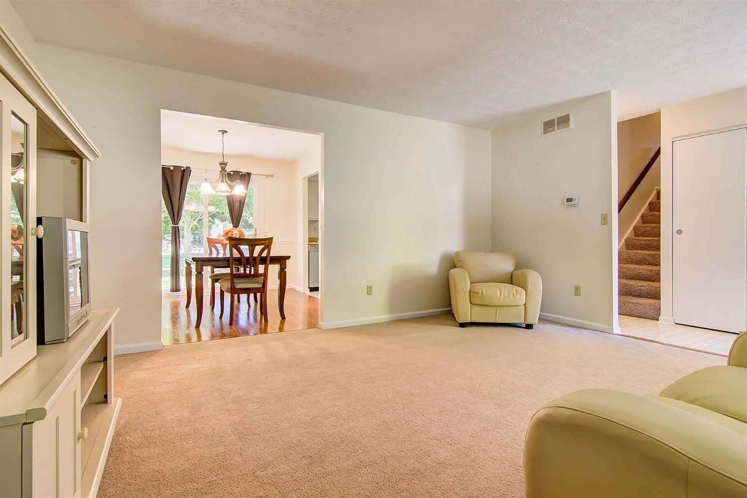8177 Woodward Dr — Photo 3