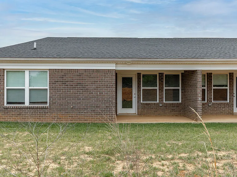 305 Breckinridge Cir — Photo 48