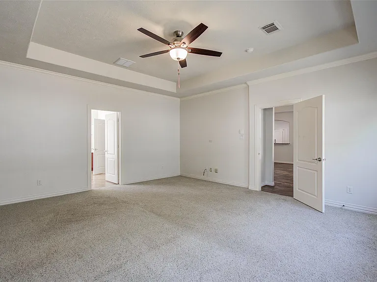 7814 Heron Lakes Dr — Photo 32