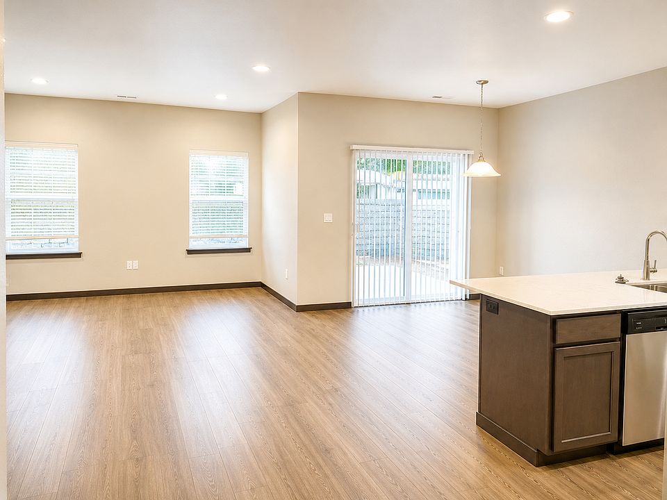 1437 Sq Ft