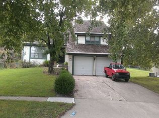 7025 Albervan St, Shawnee, KS 66216