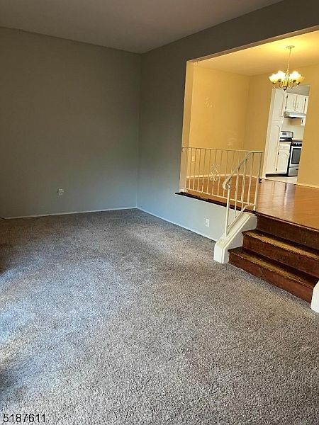 1st image of 5 Foxtail Ln